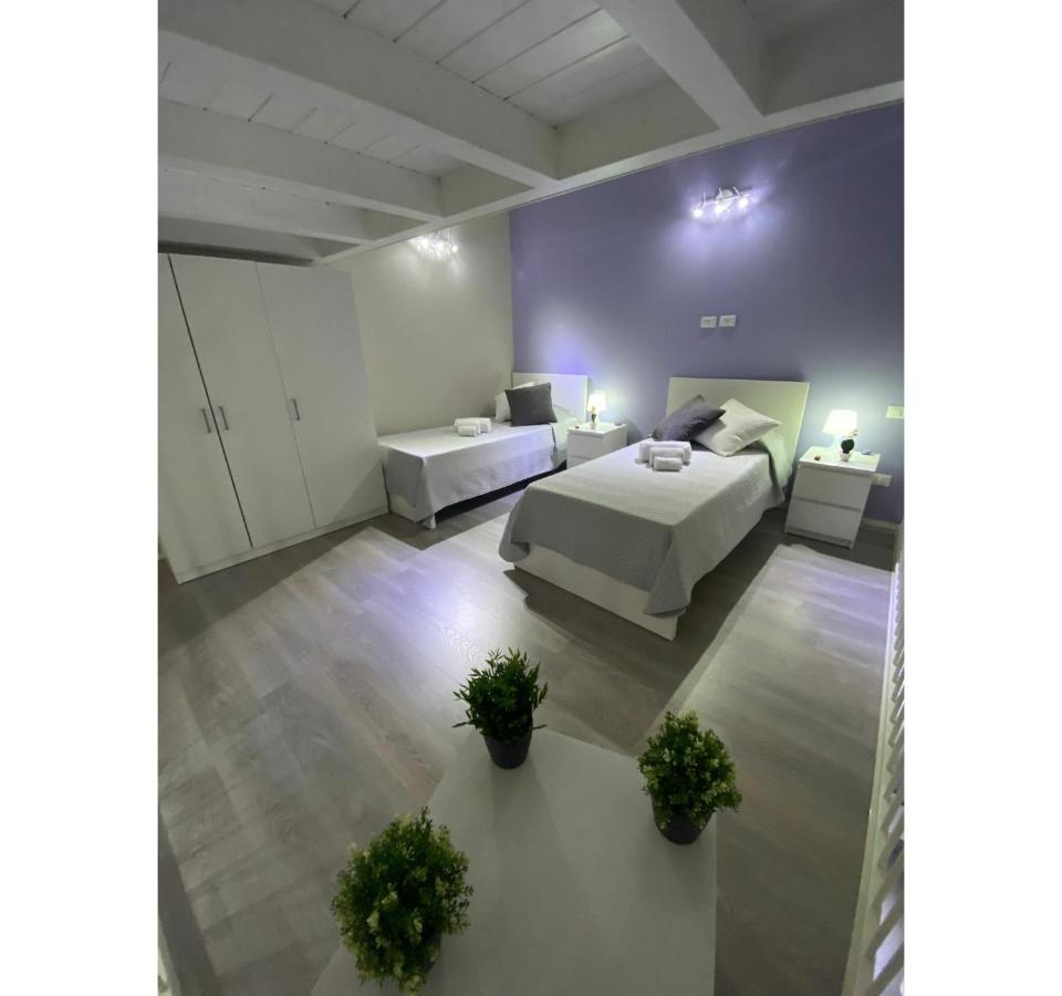 Bnb Archimede Catánia Buitenkant foto
