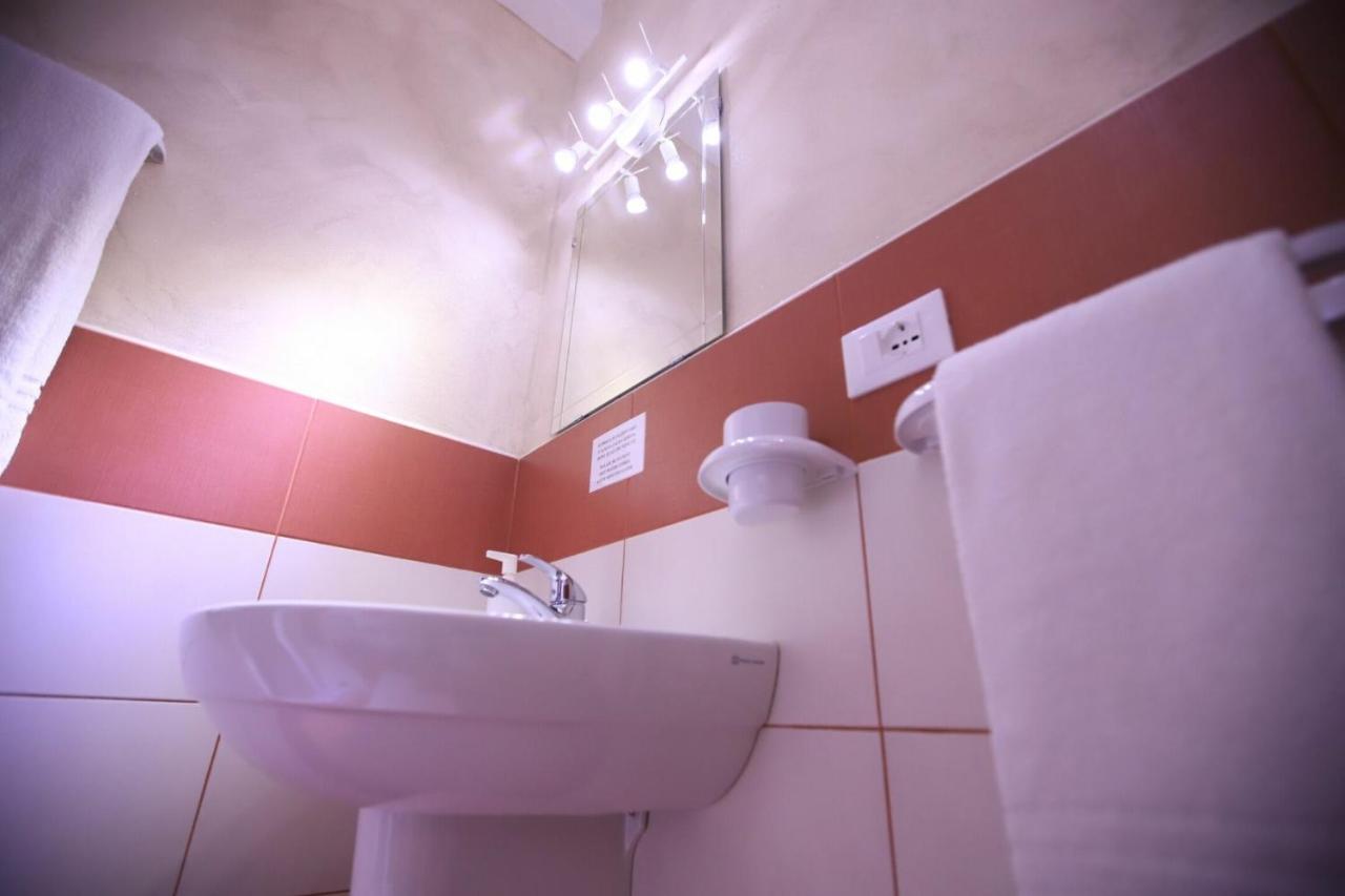 Bnb Archimede Catánia Buitenkant foto