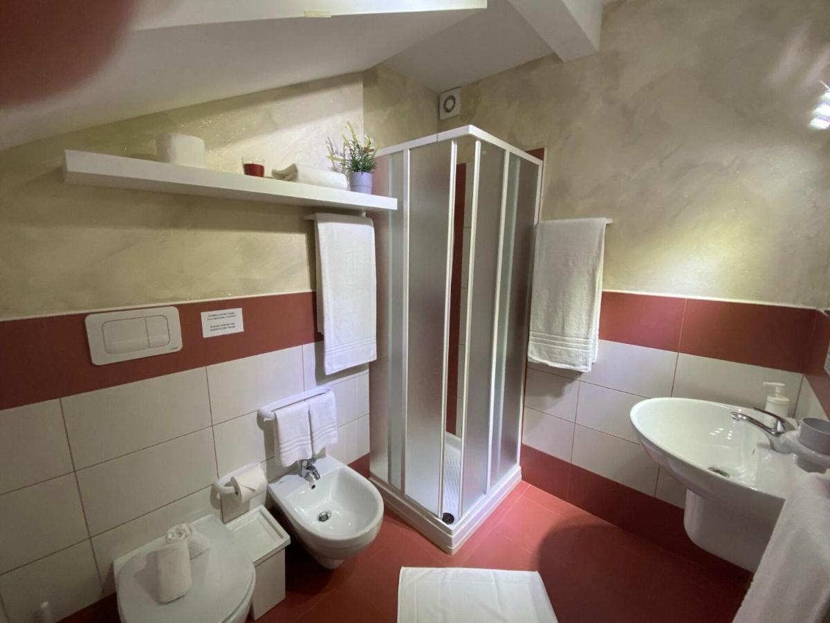 Bnb Archimede Catánia Buitenkant foto