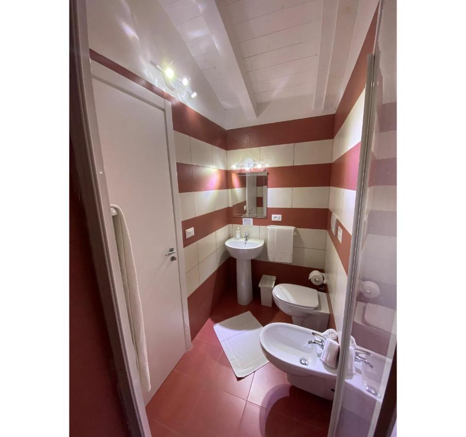 Bnb Archimede Catánia Buitenkant foto