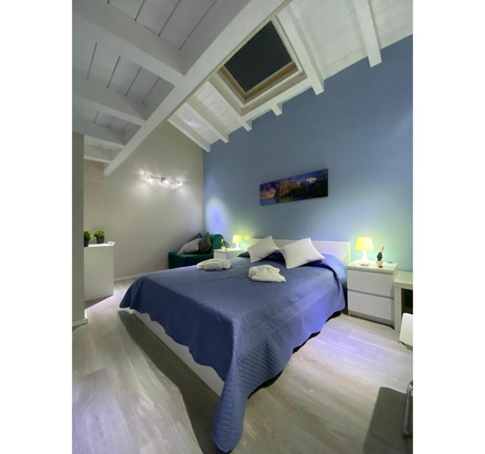 Bnb Archimede Catánia Buitenkant foto