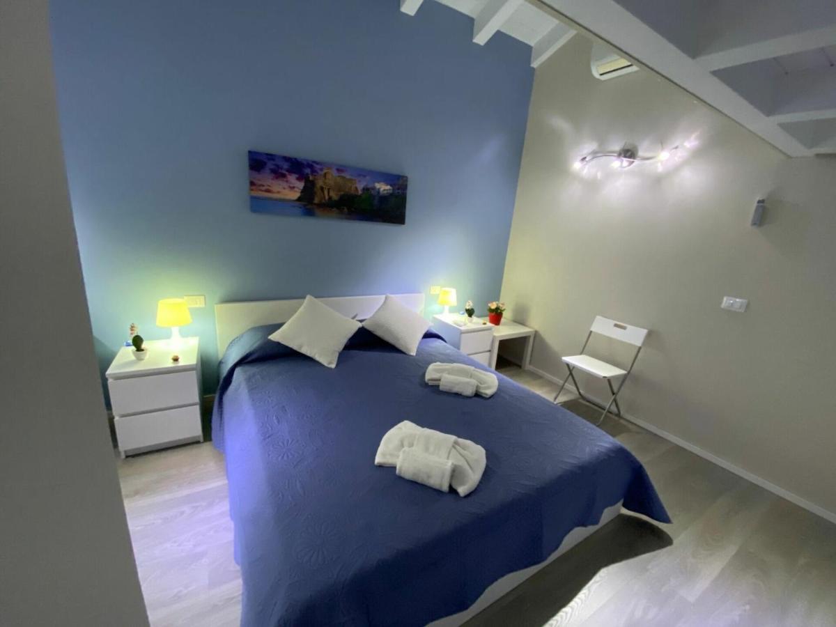Bnb Archimede Catánia Buitenkant foto